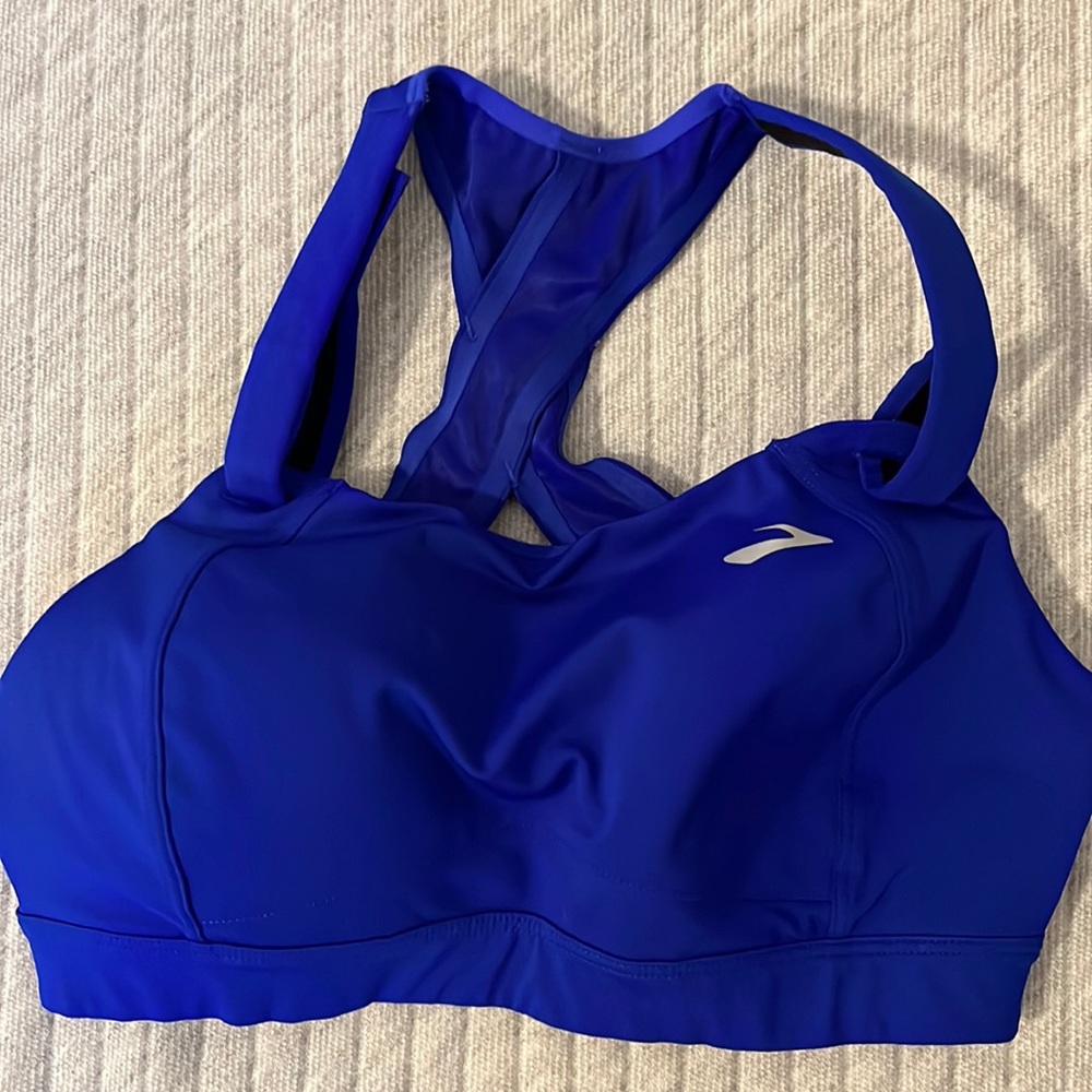 Brooks sports bra